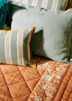 Sezane Les Tissus|Courtepointe Brodée