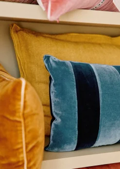 Sezane Les Tissus|Coussin Rayures Velours - Petit Modèle