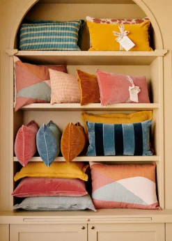 Sezane Les Tissus|Coussin Rayures Velours - Petit Modèle