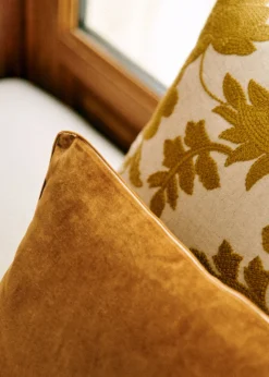 Sezane Les Tissus|Coussin Velours Édition -  Petit Modèle