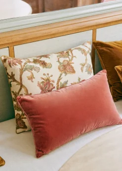 Sezane Les Tissus|Coussin Velours Édition -  Petit Modèle