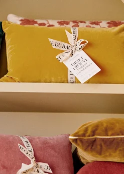 Sezane Les Tissus|Coussin Velours Édition -  Petit Modèle