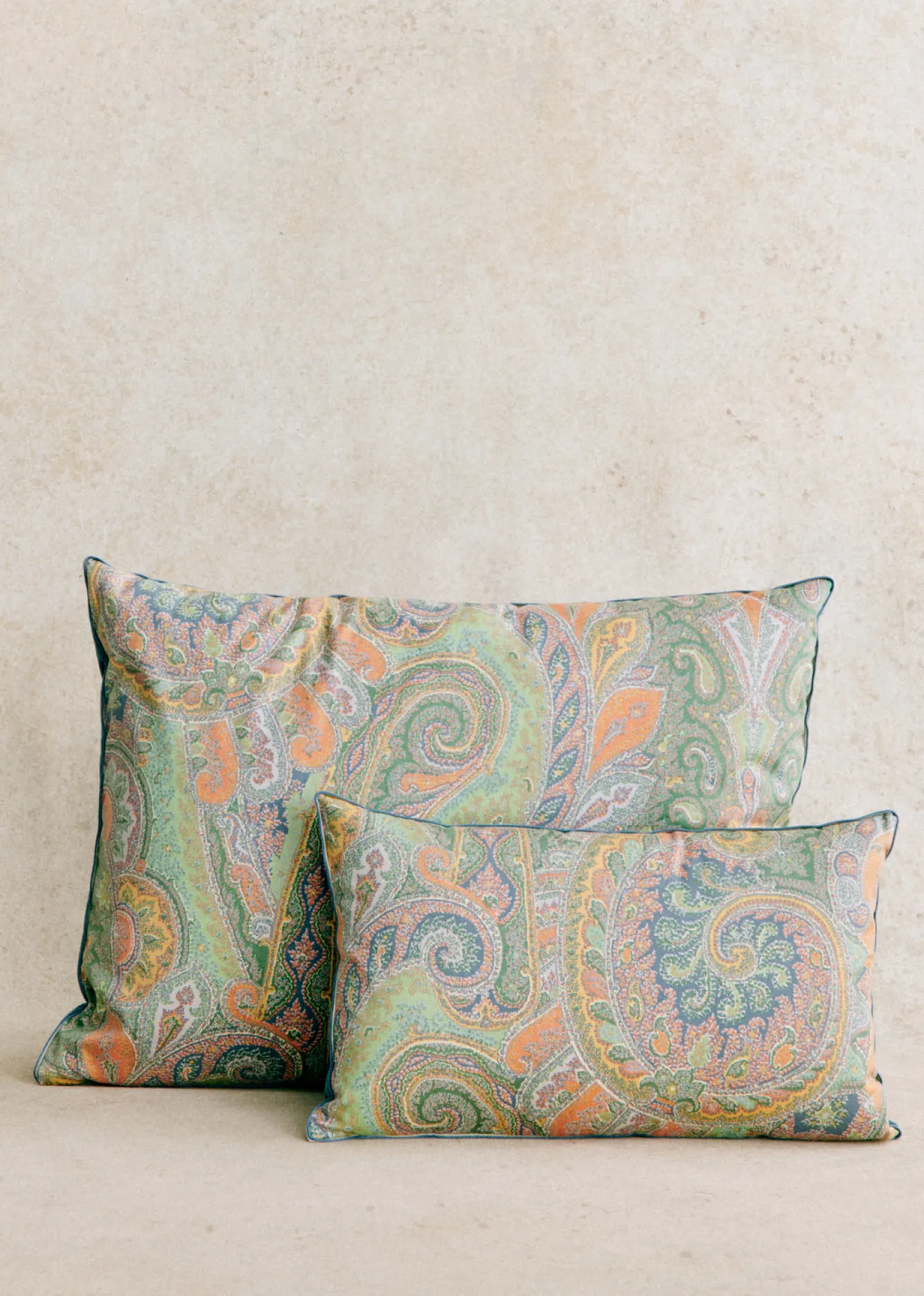 Sezane La Sélection Vintage|Les Tissus|Coussin Vintage - Petit Modèle