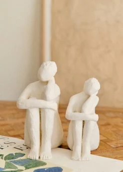 Sezane Les Invités|Sculpture Guénolée Courcoux - Femme Dans Ses Pensées Petit Modèle