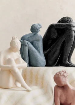 Sezane Les Invités|Sculpture Guénolée Courcoux - Femme Dans Ses Pensées Petit Modèle